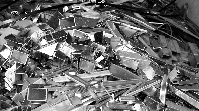 kawałki aluminium